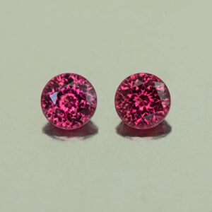 UmbaliteGarnet round pair 4.5mm 0.91cts N ug802