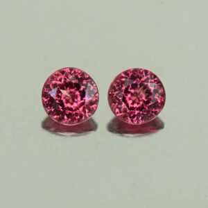 UmbaliteGarnet round pair 4.5mm 0.92cts N ug804