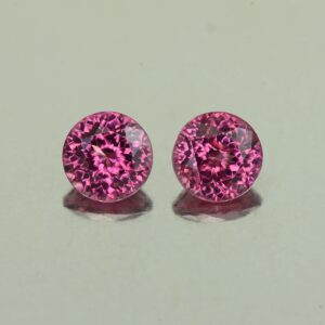 UmbaliteGarnet round pair 4.5mm 0.93cts N ug806