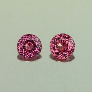 UmbaliteGarnet round pair 5.0mm 1.03cts N ug809