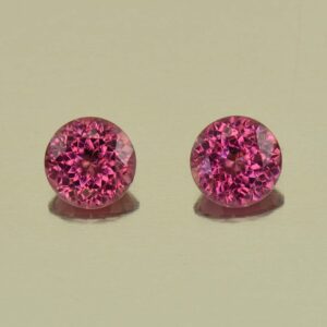 UmbaliteGarnet round pair 5.0mm 1.13cts N ug810