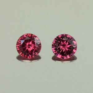 UmbaliteGarnet round pair 5.0mm 1.16cts N ug1113
