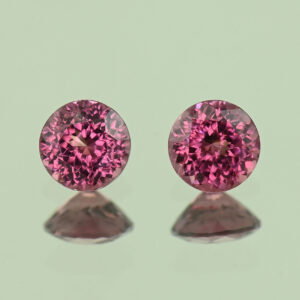 UmbaliteGarnet round pair 5.0mm 1.18cts N ug1254