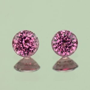 UmbaliteGarnet round pair 5.0mm 1.18cts N ug1255