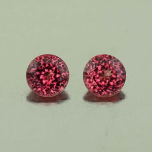 UmbaliteGarnet round pair 5.0mm 1.19cts N ug824