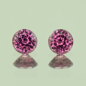 UmbaliteGarnet round pair 5.0mm 1.27cts N ug1272