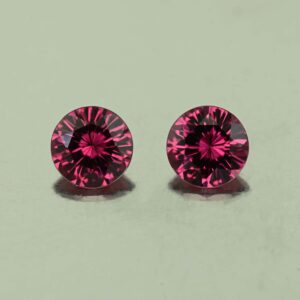 UmbaliteGarnet round pair 5.1mm 1.18cts N ug656