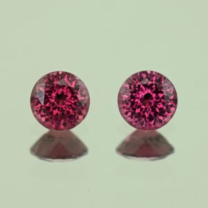 UmbaliteGarnet round pair 5.5mm 1.58cts N ug1283