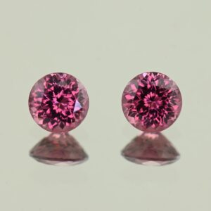 UmbaliteGarnet round pair 5.5mm 1.63cts N ug1290