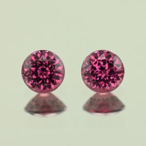 UmbaliteGarnet round pair 5.5mm 1.67cts N ug1291