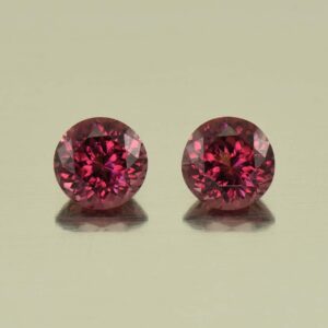 UmbaliteGarnet round pair 5.5mm 1.67cts N ug657