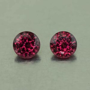 UmbaliteGarnet round pair 6.0mm 2.04cts N ug1231
