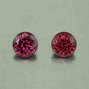UmbaliteGarnet round pair 6.0mm 2.12cts N ug1232