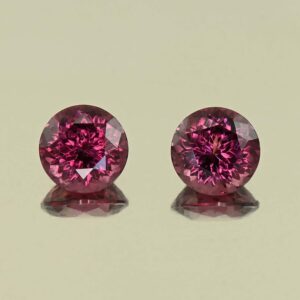 UmbaliteGarnet round pair 6.0mm 2.15cts N ug1482