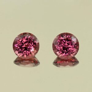 UmbaliteGarnet round pair 6.0mm 2.18cts N ug1483