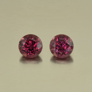 UmbaliteGarnet round pair 6.6mm 2.98cts N ug323 SOLD