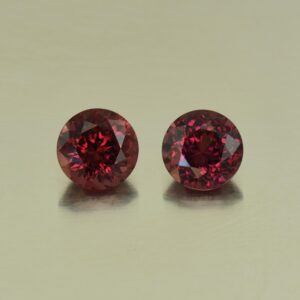 UmbaliteGarnet round pair 7.5mm 4.12cts N ug336