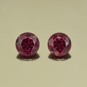 UmbaliteGarnet round pair 9.2mm 7.31cts N ug357 scaled 1 SOLD