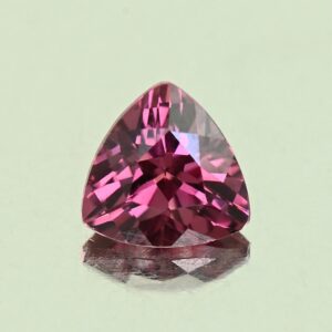 UmbaliteGarnet trill 5.1mm 0.60cts N ug1135