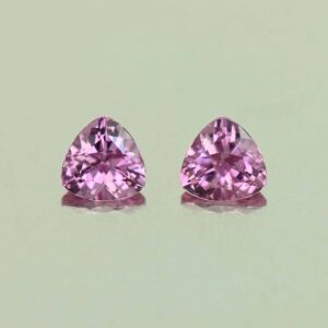 UmbaliteGarnet trill pair 4.0mm 0.53cts N ug1142