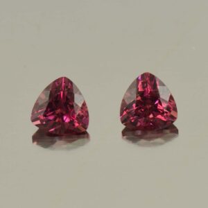 UmbaliteGarnet trill pair 5.5mm 1.55cts N ug634