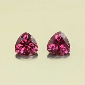 UmbaliteGarnet trill pair 6.0mm 1.90cts N ug1449 scaled 1