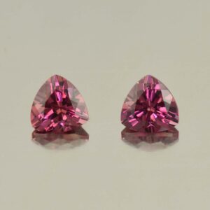 UmbaliteGarnet trill pair 6.0mm 2.02cts N ug636