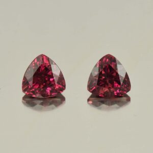 UmbaliteGarnet trill pair 7.0mm 3.17cts N ug640