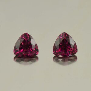 UmbaliteGarnet trill pair 7.0mm 3.26cts N ug639