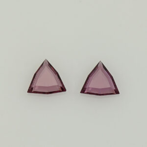 UmbaliteGarnet trill portrait cut pair 5.2mm 0.61cts N ug1360
