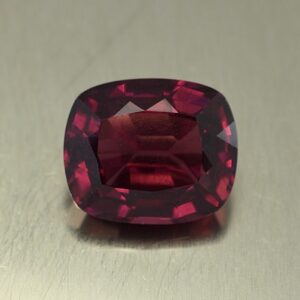 Umbalite cushion 10.5x8.8mm 4.90cts ug233