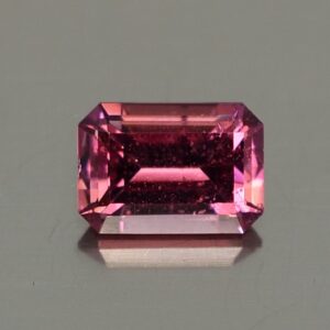Umbalite eme cut 7.1x5.0mm 1.26cts ug436