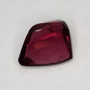 Umbalite freeform 12.0x10.4mm 4.04cts b ug621 SOLD