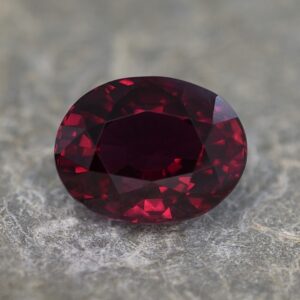 Umbalite oval 14.1x11.0mm 12.27cts ug225