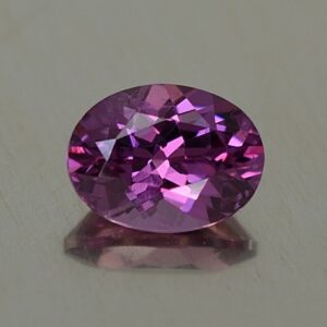 Umbalite oval 8.1x6.1mm 1.59cts ug433