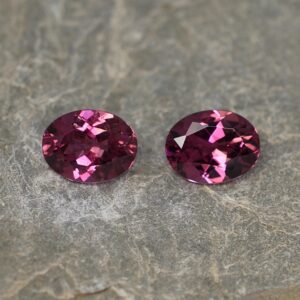 Umbalite oval pair 9.0x7.0mm 4.26cts ug377