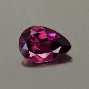 Umbalite pear 12.7x8.8mm 4.18cts ug129