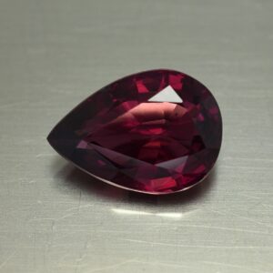 Umbalite pear 14.4x10.2mm 7.49cts ug285