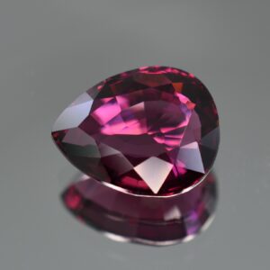 Umbalite pear 15.6x12.8mm 11.07cts ug205