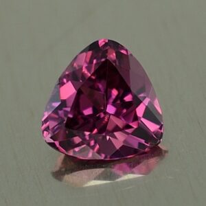 Umbalite trillion 6.5mm 1.09cts ug440