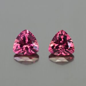 Umbalite trillion pair 6.0mm 1.95cts ug571