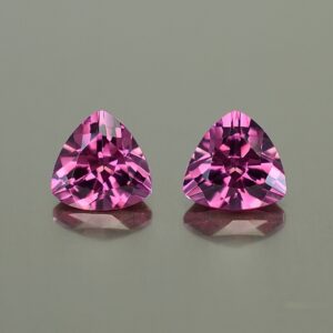 Umbalite trillion pair 6.0mm 2.03cts ug570