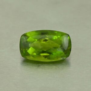 Vesuvianite buff top cush 13.1x8.0mm 4.73cts N vs193
