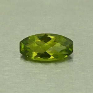 Vesuvianite ch bar 10.0x5.1mm 1.23cts N vs201
