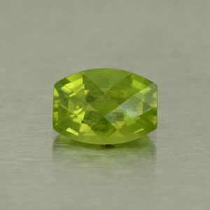 Vesuvianite ch bar 7.0x5.1mm 1.02cts N vs194