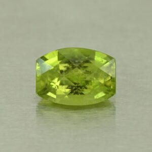 Vesuvianite ch bar 7.1x5.1mm 1.06cts N vs196