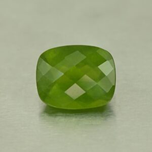 Vesuvianite ch cush 11.3x9.2mm 4.93cts N vs215