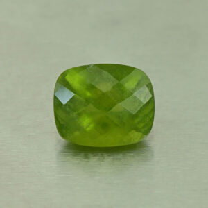 Vesuvianite ch cush 11.5x9.5mm 5.50cts N vs218
