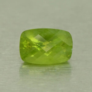 Vesuvianite ch cush 6.1x4.1mm 0.63cts N vs208