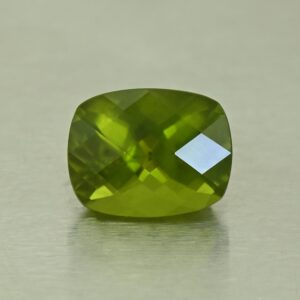 Vesuvianite ch cush 9.0x7.0mm 2.43cts N vs211